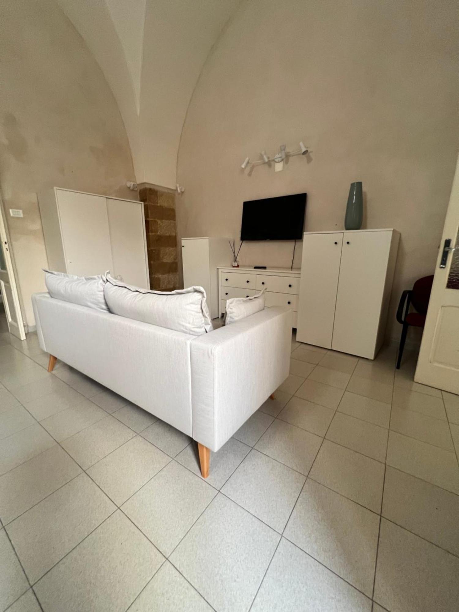 Handy Pergola Apartment Brindisi